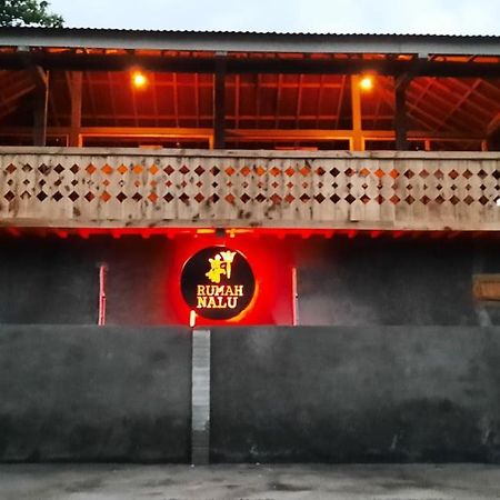 Rumah Nalu Surf Camp Krui Exteriér fotografie