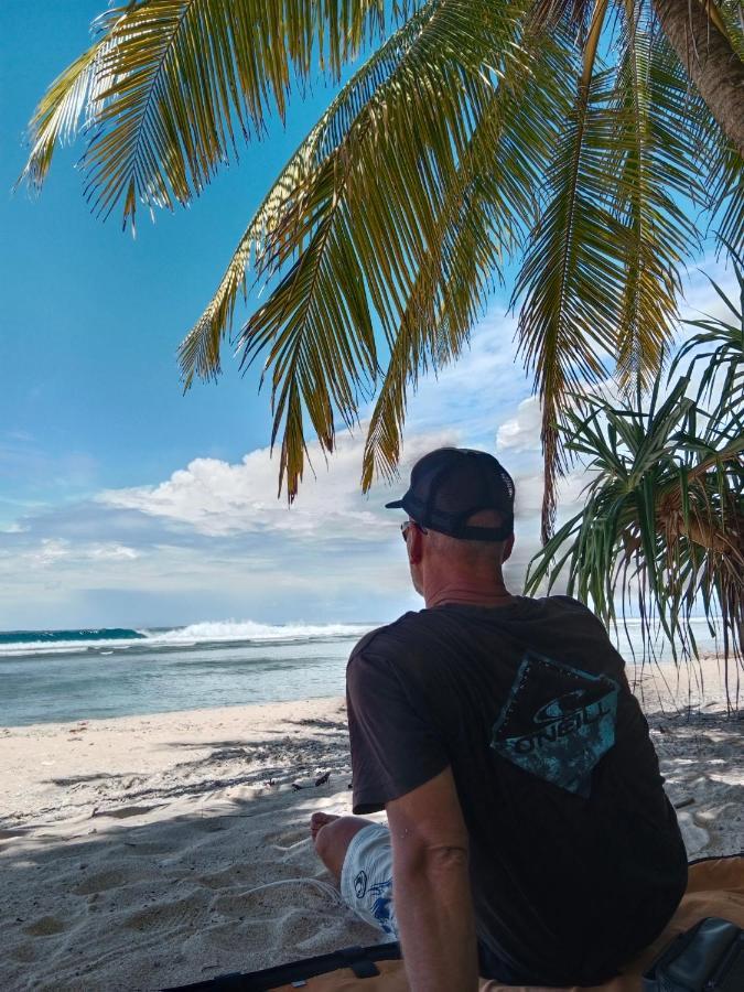 Rumah Nalu Surf Camp Krui Exteriér fotografie